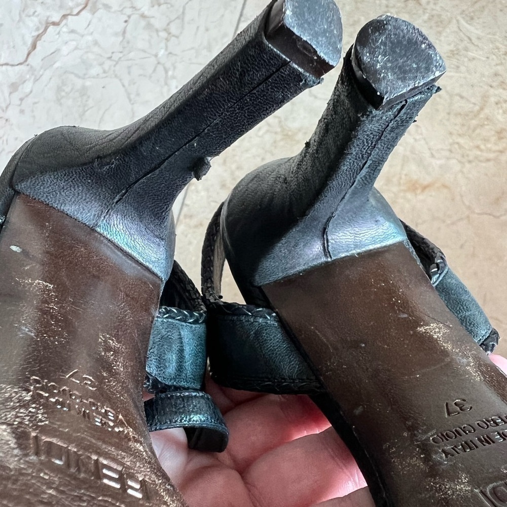 Fendi Black Leather Sandal - Picture 13 of 16